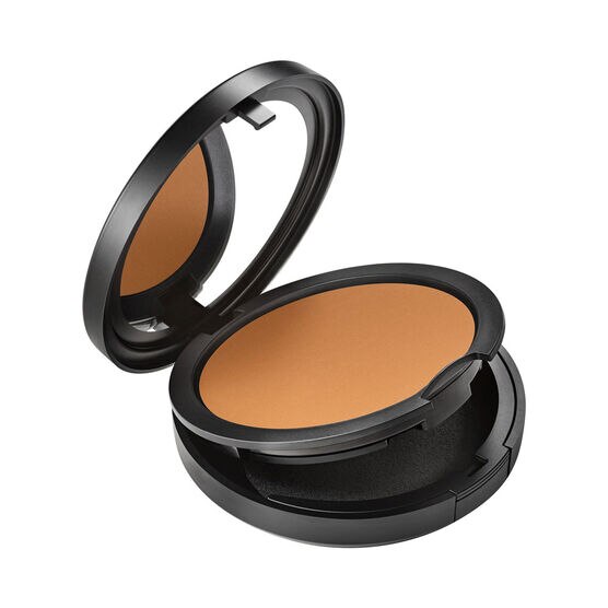 BASE NC46  STUDIO FIX POWDER 